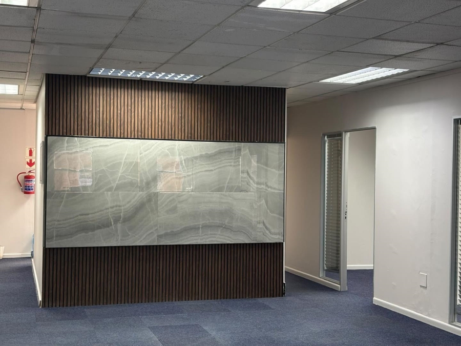 To Let Commercial Property for Rent in Pinelands Western Cape